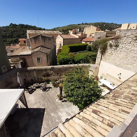 Residenza Donnafugata B&B Ragusa Buitenkant foto